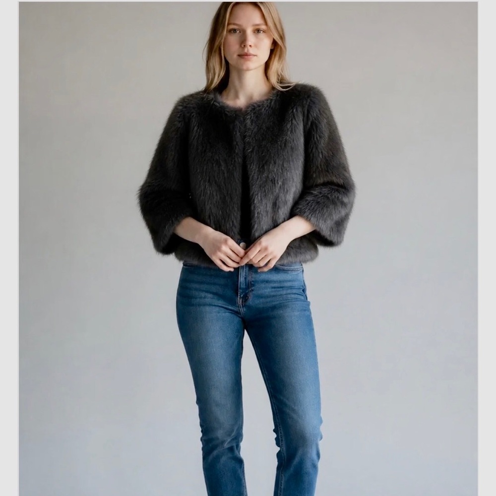 Banana Republic faux fur capelet in charcoal grey.